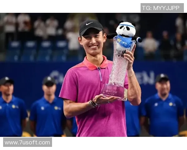 成都网球队荣登网球状态排行榜第二名展现强劲实力与潜力 成都网球队荣登网球状态排行榜第二名展现强劲实力与潜力