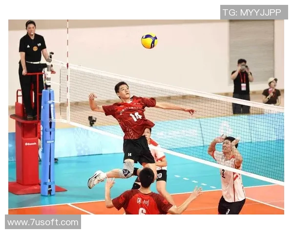 赛后分析:上海排球队与武汉排球队的比赛节奏与战术对比探讨 赛后分析:上海排球队与武汉排球队的比赛节奏与战术对比探讨